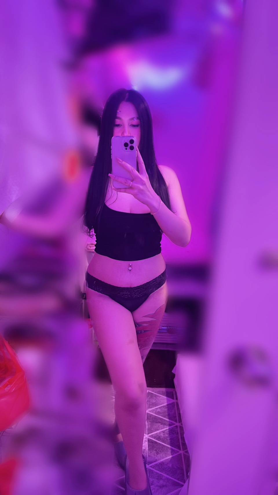 Bee Bee - Escort Girl Hongkong